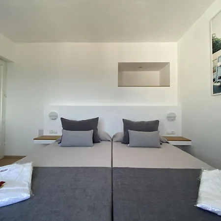 Aparthotel Cenit & Apts Sol Y Viento Ibiza città
