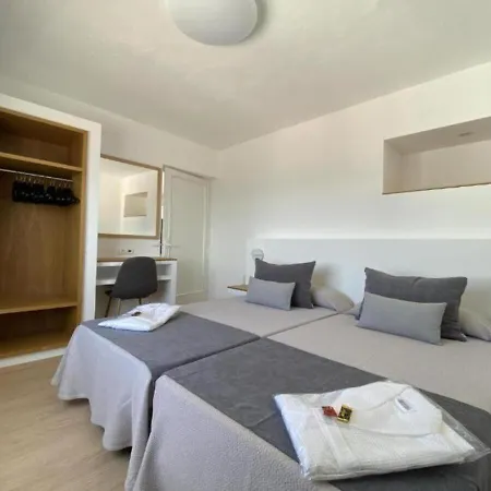 Aparthotel Cenit & Apts Sol Y Viento Ibiza-Stadt