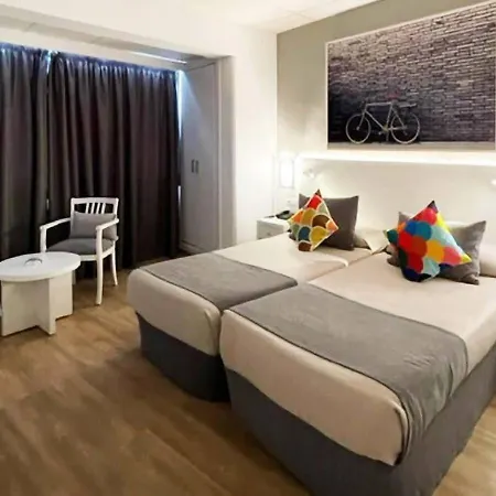 Cenit & Apts Sol Y Viento Aparthotel 2*