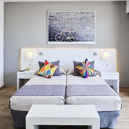 Cenit & Apts Sol Y Viento Aparthotel