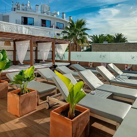 Cenit & Apts Sol Y Viento Ibiza