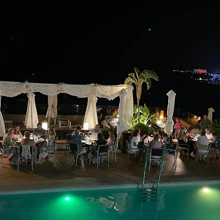 Aparthotel Cenit & Apts Sol Y Viento