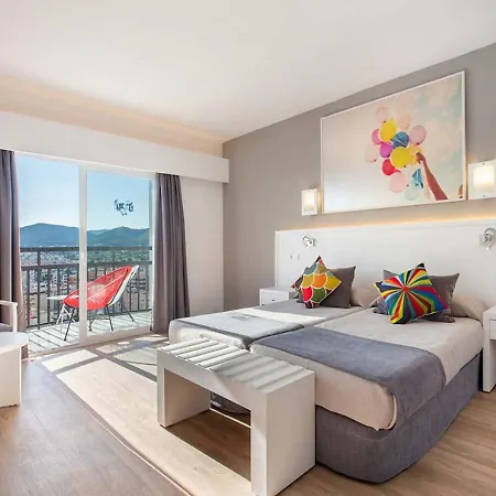Aparthotel Cenit & Apts Sol Y Viento 2*