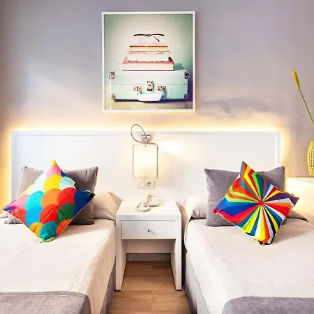Cenit & Apts Sol Y Viento Aparthotel Ibiza